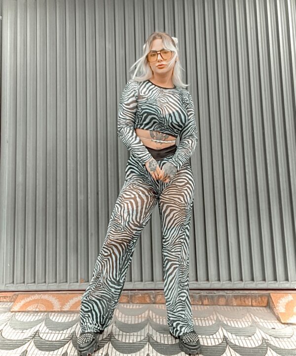 Cropped animal print